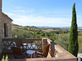 Apartment in the village of Asciano with 2 pools in the hills of Siena Asciano